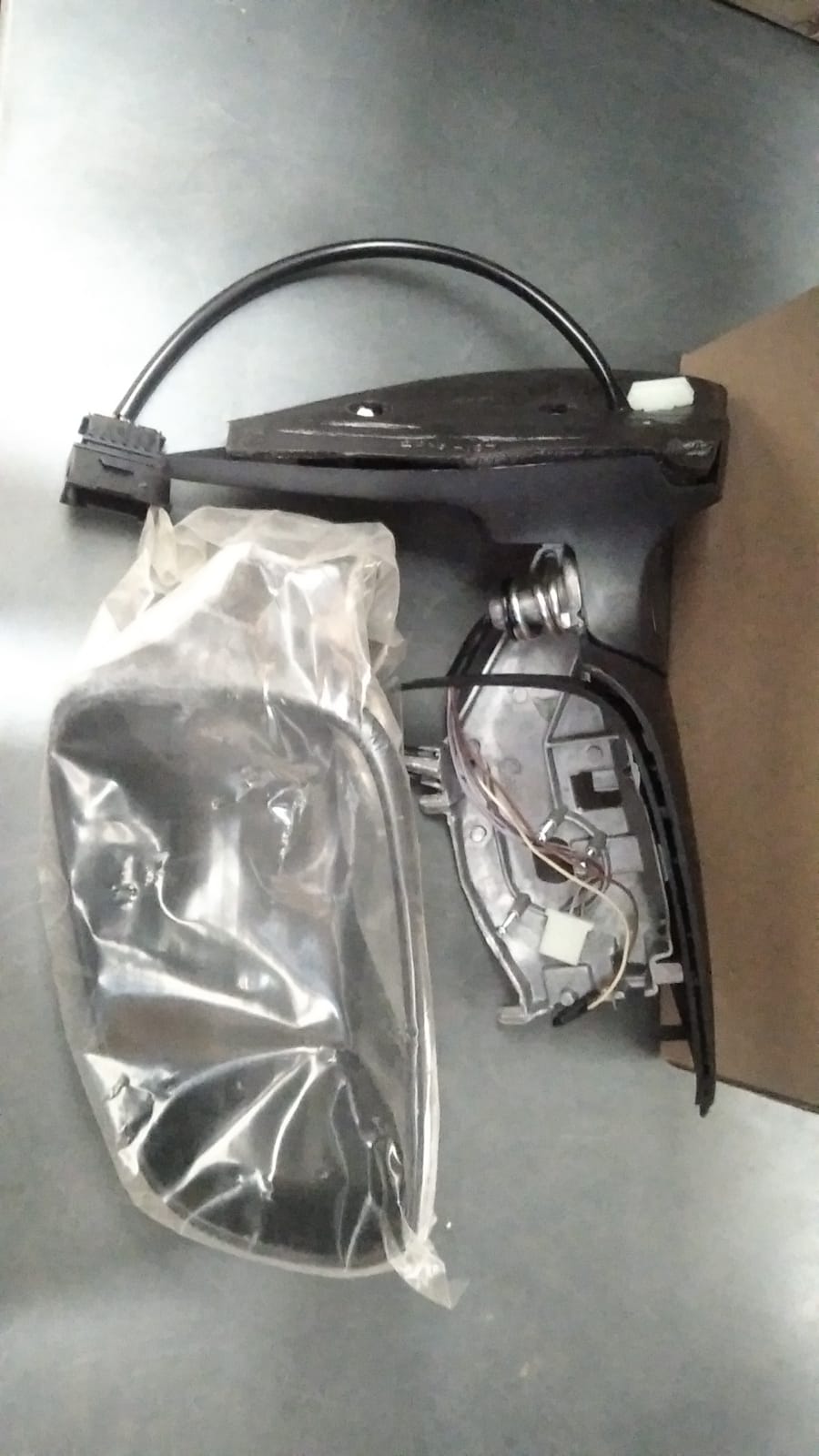 Dış Dikiz Ayna Sol Elektrikli Golf Iv Bora