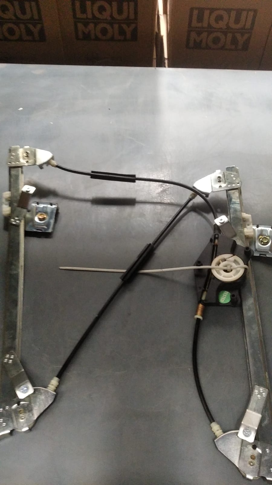 GOLF MK 4 BORA 97-03 CAM KRİKO  ÖN SOL