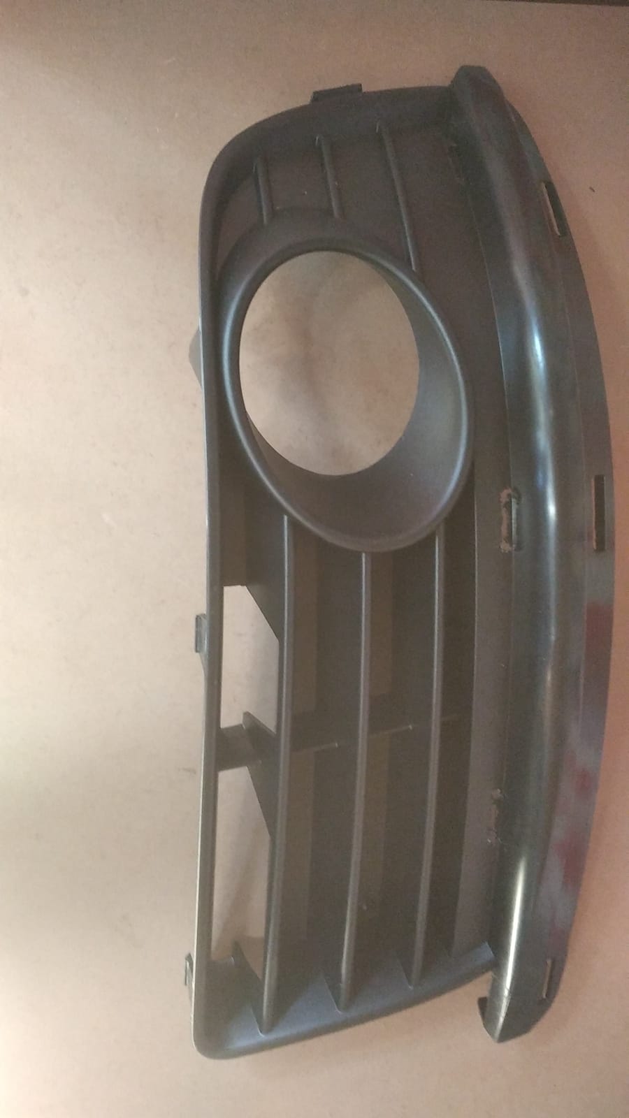 Jetta 3 Golf 5 Sağ Sis Farı Izgarası Sisli