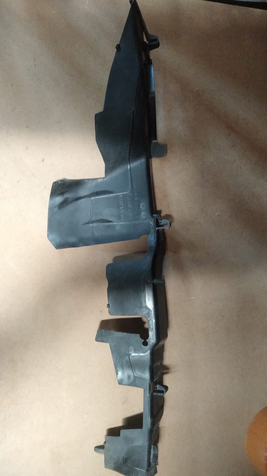 Caddy Touran 11-14 Ön Panel Hava Klavuzu Sol