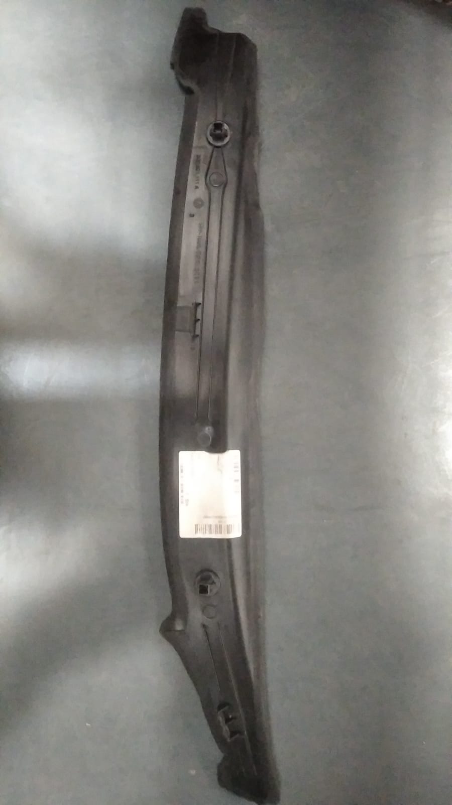 Polo 2018 ve Sonrası Sol Çamurluk Kapatma Elemanı