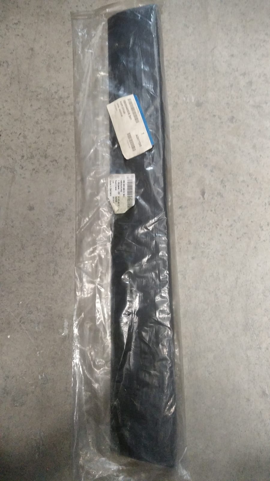 1997-2000 Volkswagen Passat Sağ Arka Kapı Bandı