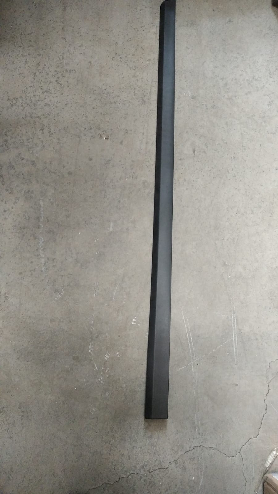 Passat Ön kapı Çıtası Sol