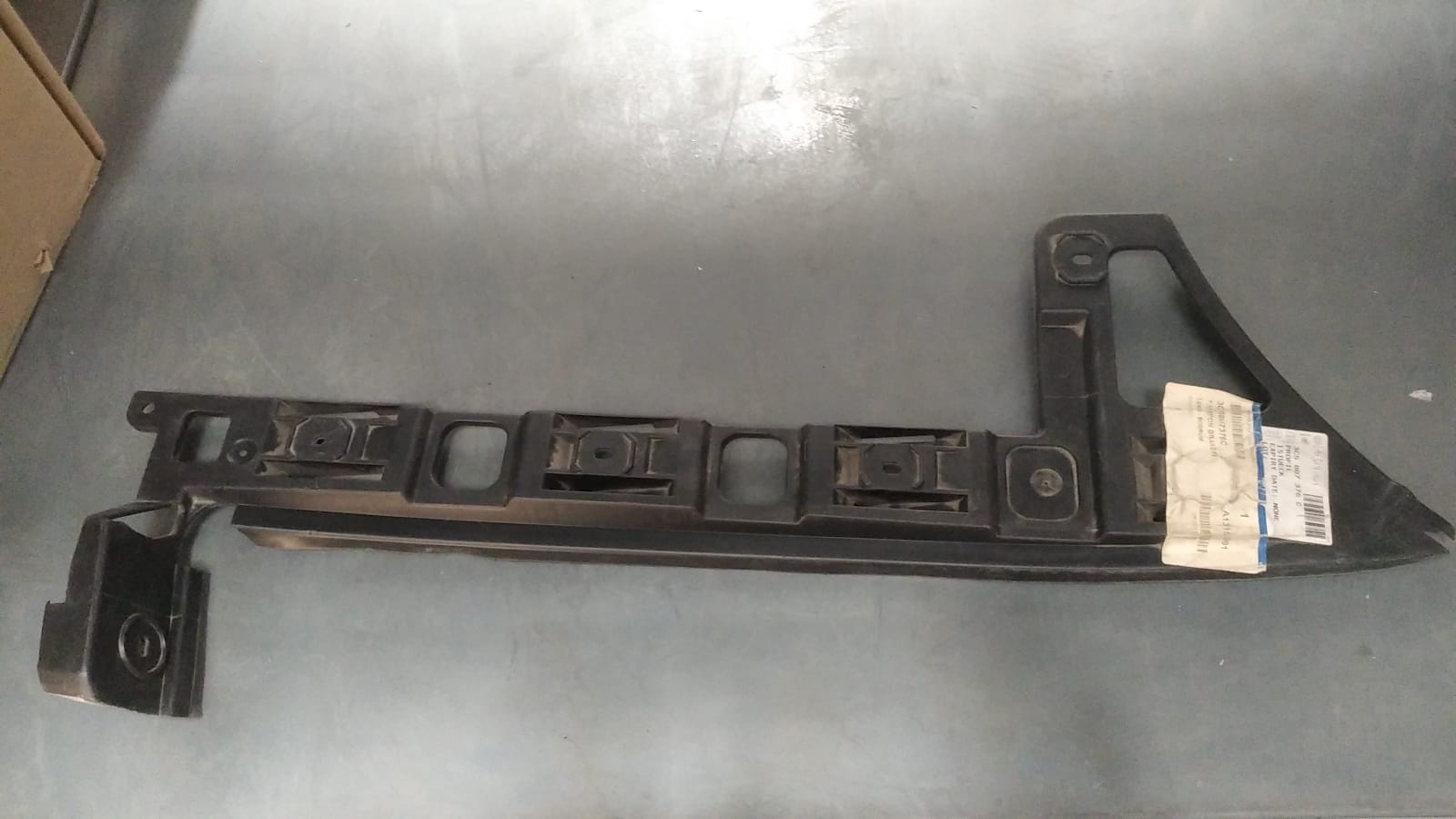 2005-2010 Tampon Passat  Bağlantı Braketi Sağ Arka Passat