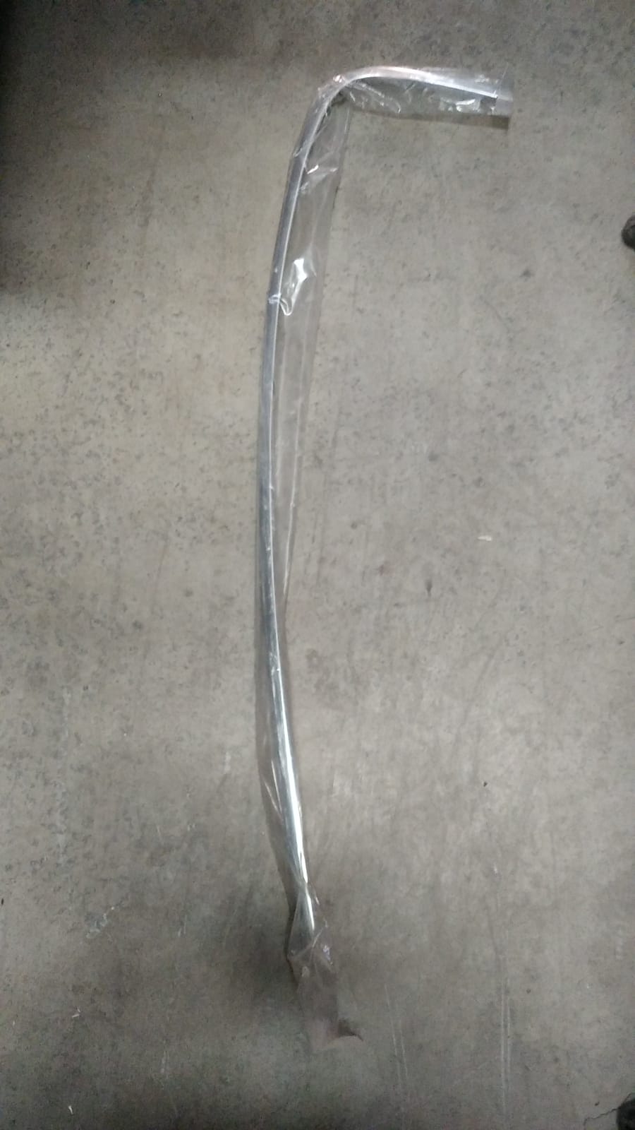 Passat B6 sol arka kapı üst çevre nikelaj