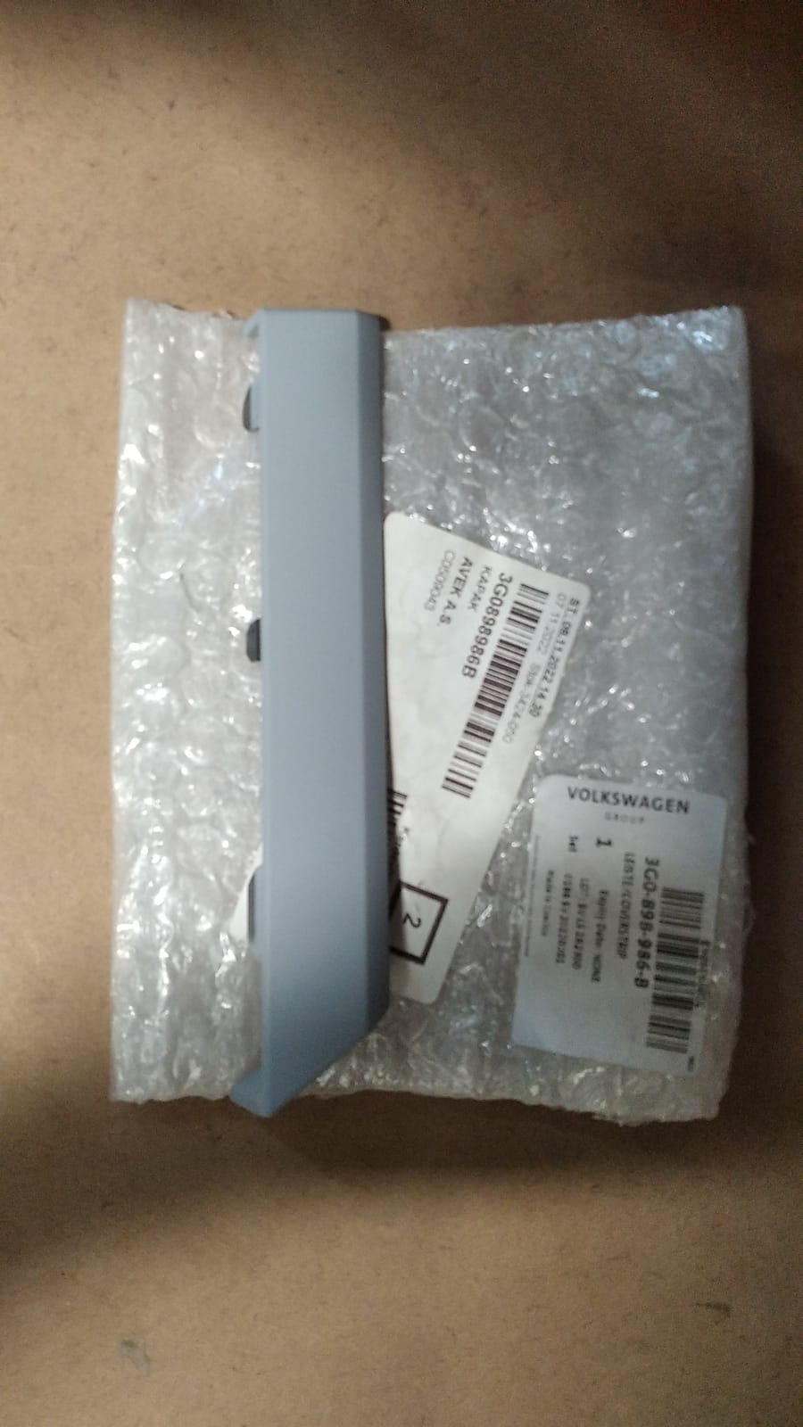 Passat 2015 Sonrası Arka Camurluk Bandı Sag