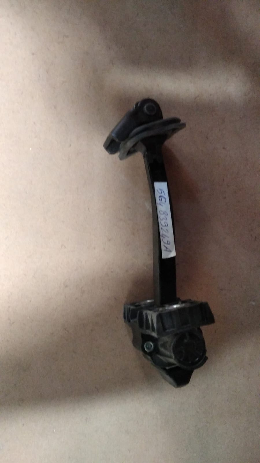 Tıguan 08-18  Kapı Gergisi Arka  Sol-Sağ