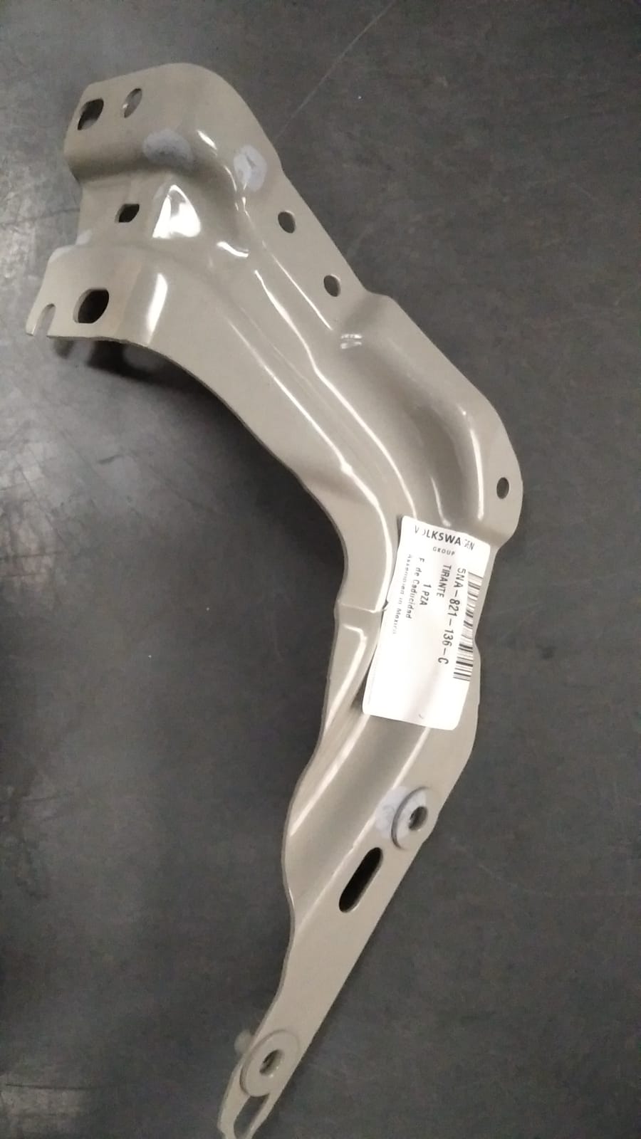 Tiguan 2018-2021 Çamurluk Braketi Alt