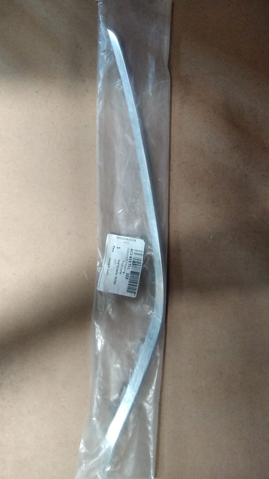 Polo 2015-18 Sağ Ön Izgara Krom