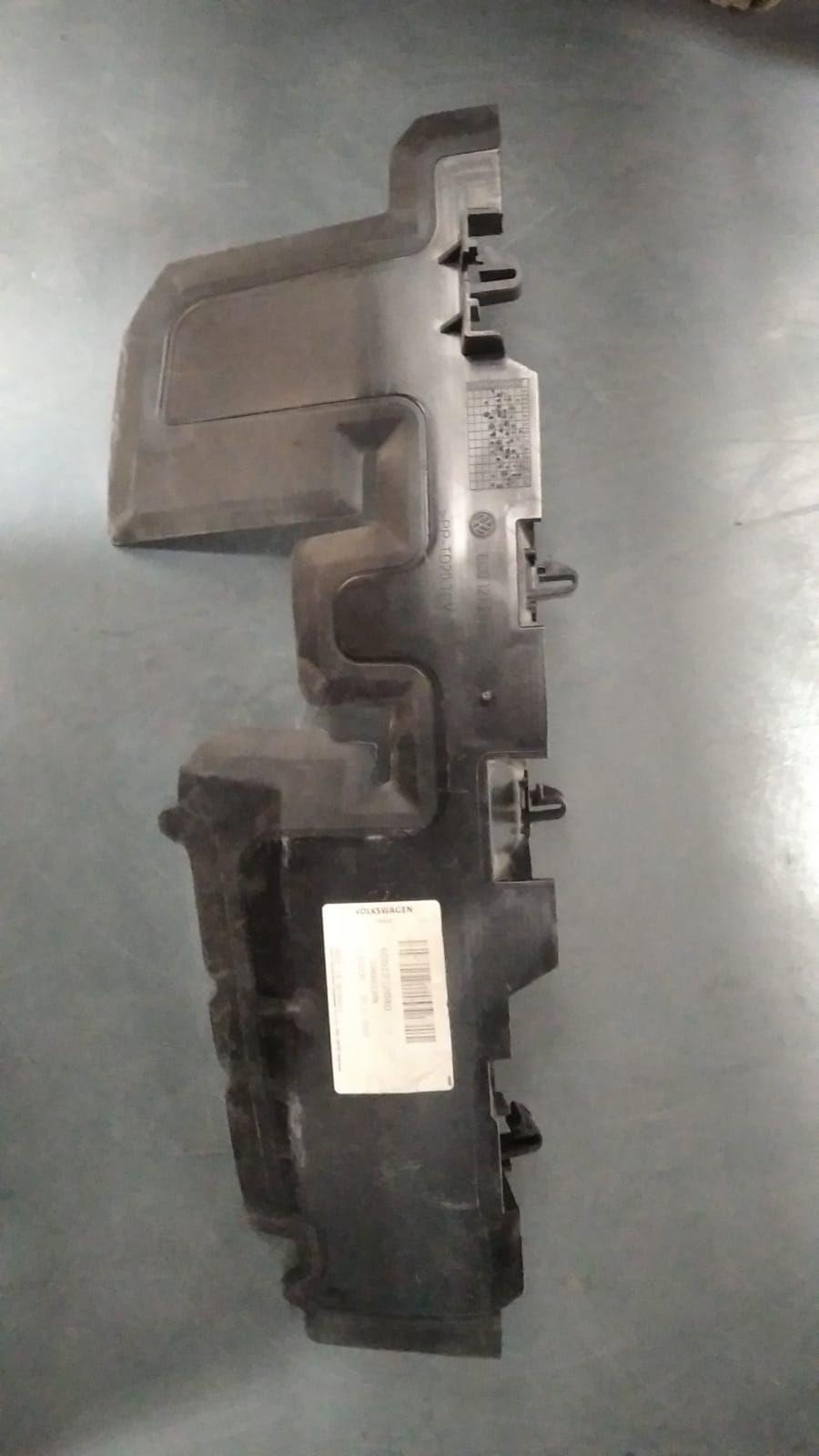 Polo 15-18 Radyatör Hava Kılavuzu Sağ