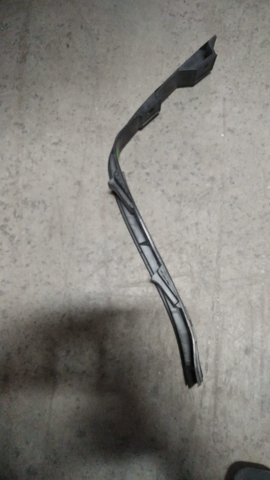 Polo Arka Tampon Bağlantı Ayağı Sol