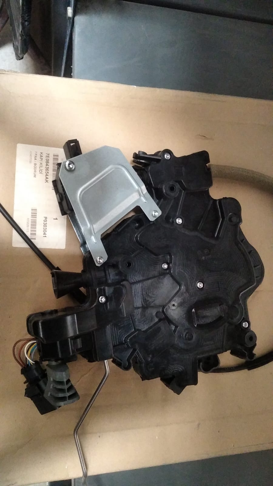 Transporter T5 T6 Orjinal Sürgülü Kapı Kilidi