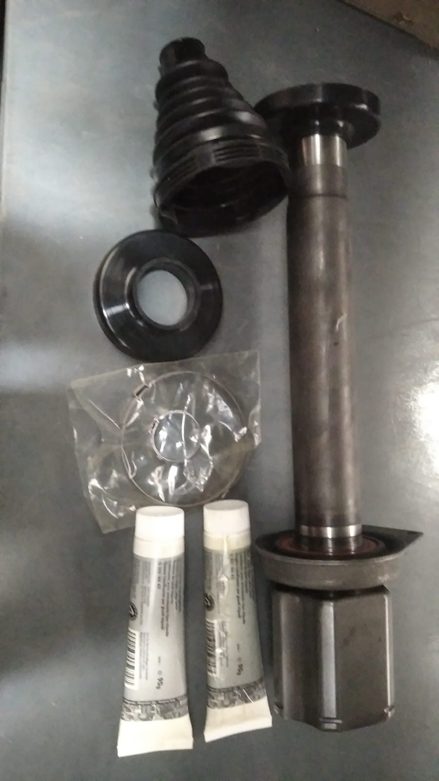 T6 2.0 Tdı 6 Ileri  Aks Kafası Sağ Ön Iç