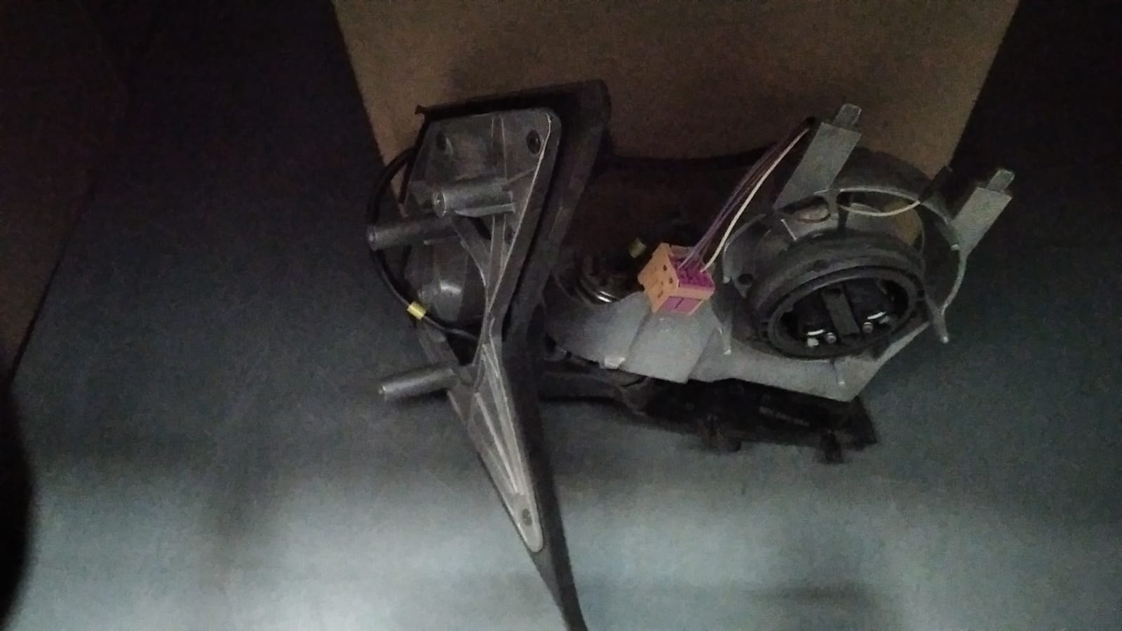 Transporter T5 Sağ Dış Dikiz Ayna Gövdesi