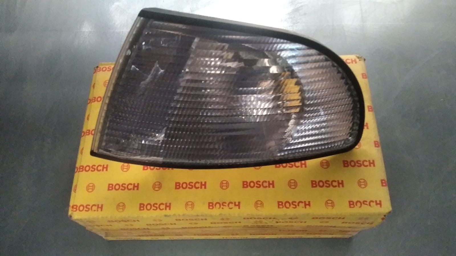 BOSCH Audi A4 1996-1999 Sol Sinyal Lambası
