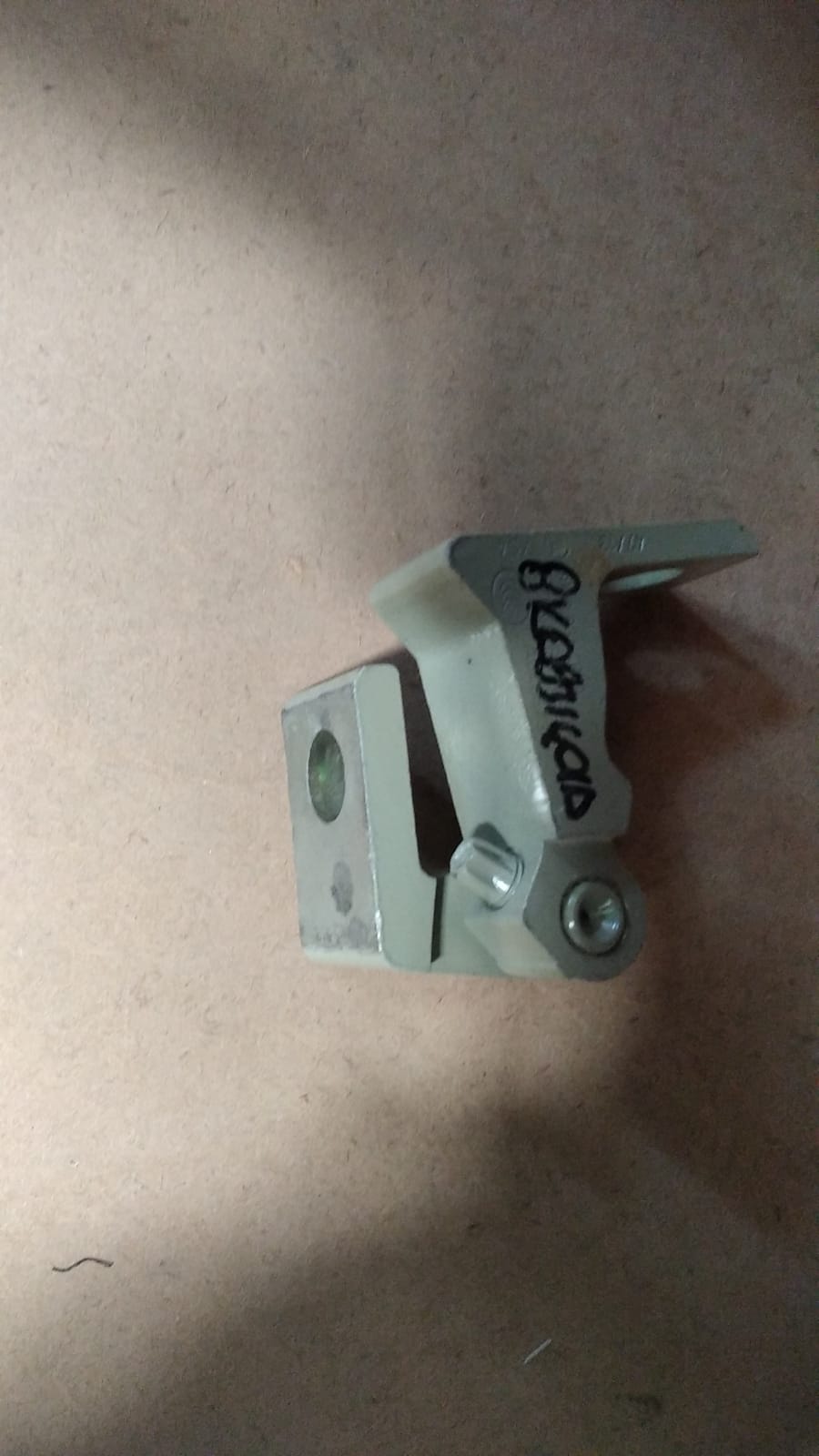 Audi Seat Skoda kapı üst menteşi