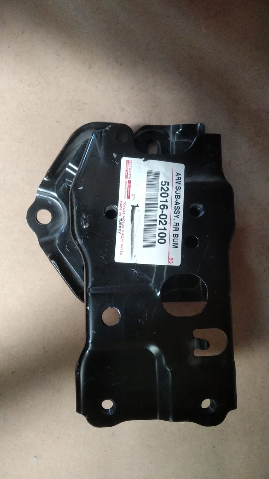 Corolla 13-18 Arka Tampon Demiri Bağlantı Ayağı Sol (Metal)