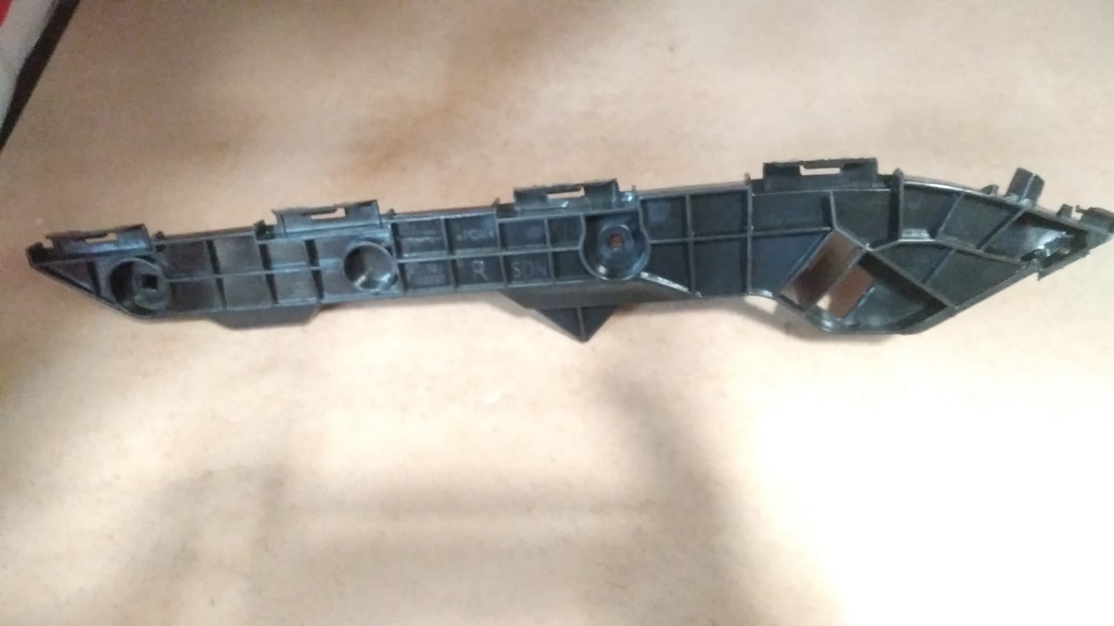 Corolla 2002-2007 Ön Tampon Ayağı Plastik Sağ