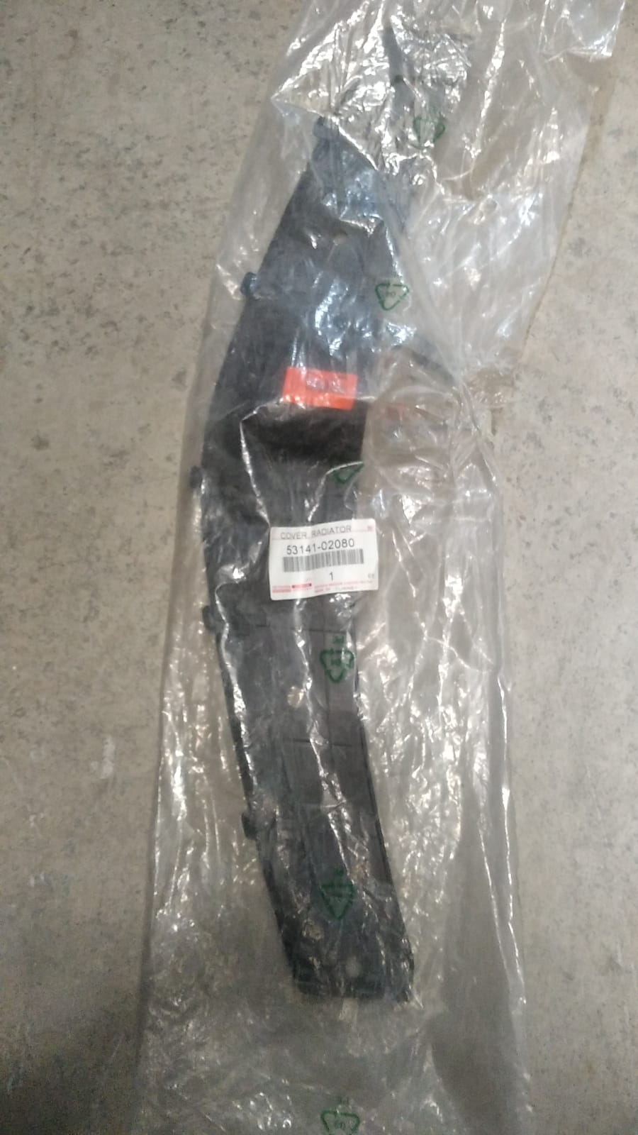 Corolla 13-16 Radyatör Bakaliti  Üst