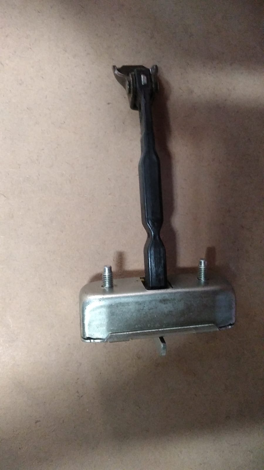 Corolla 01-09  Sol Arka Kapı Menteşesi