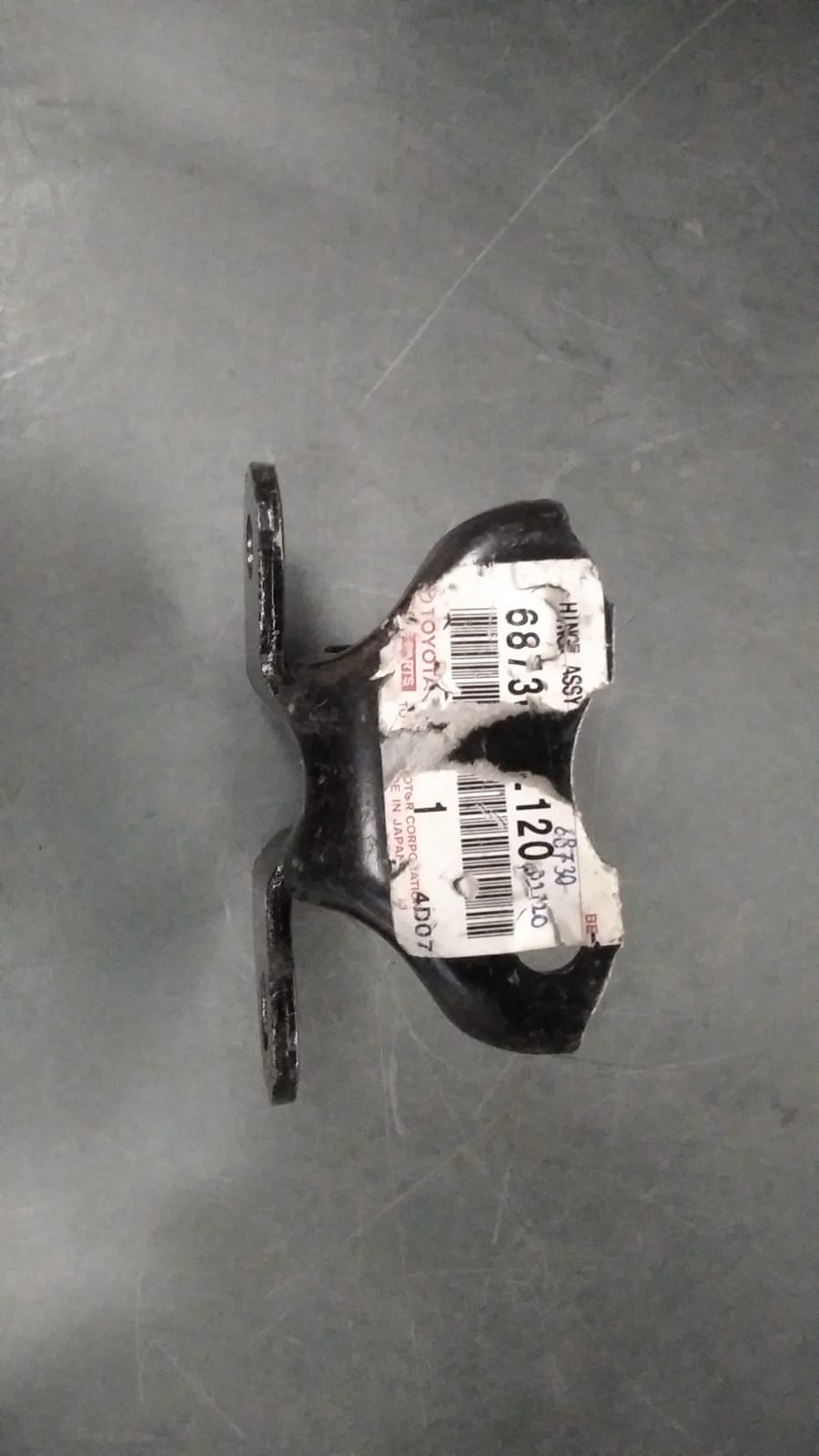 Corolla Ön Kapı, Sağ Alt Menteşe