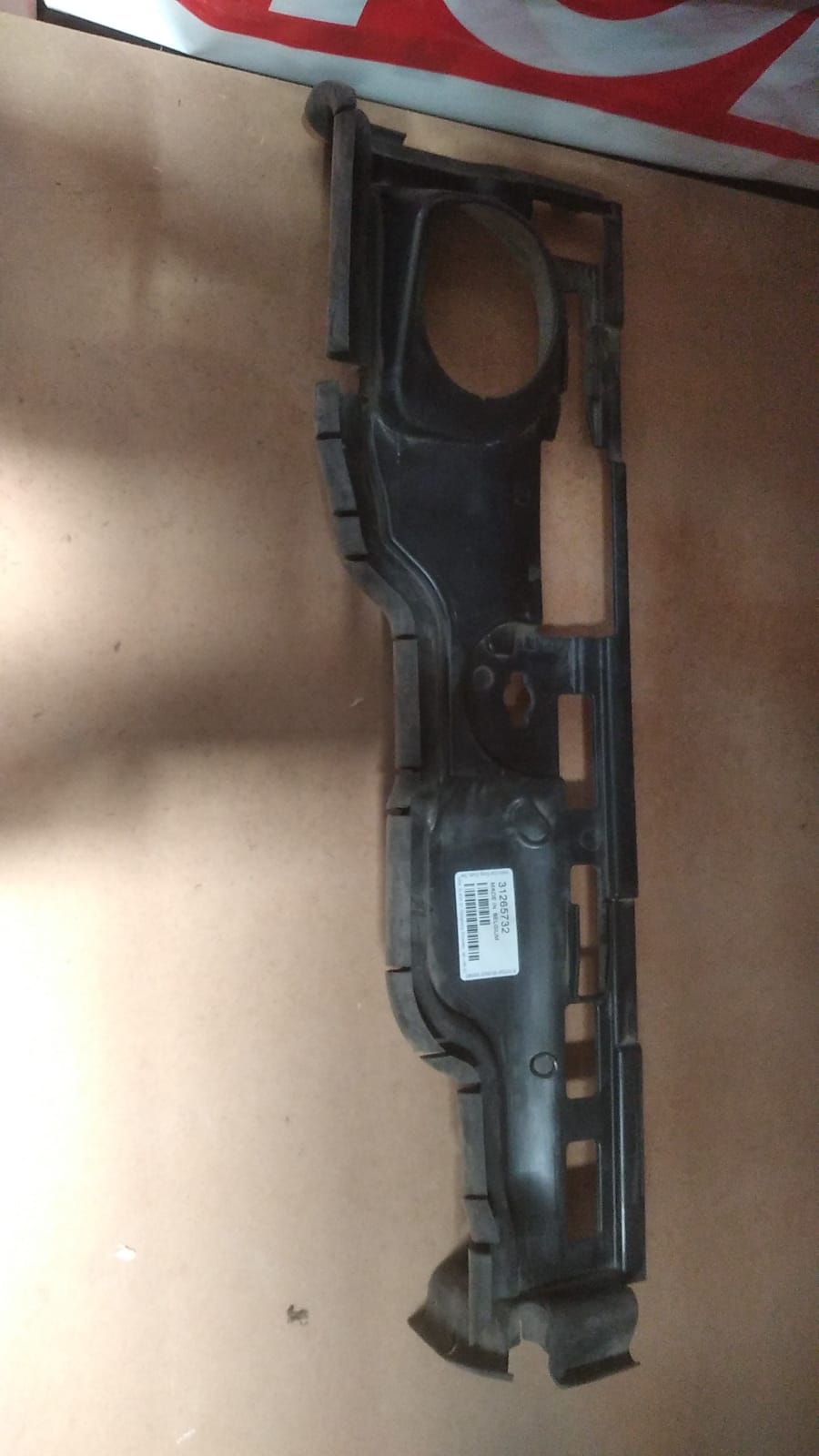 VOLVO V60 Hava Yönlendirici Soğutma Radyatörü