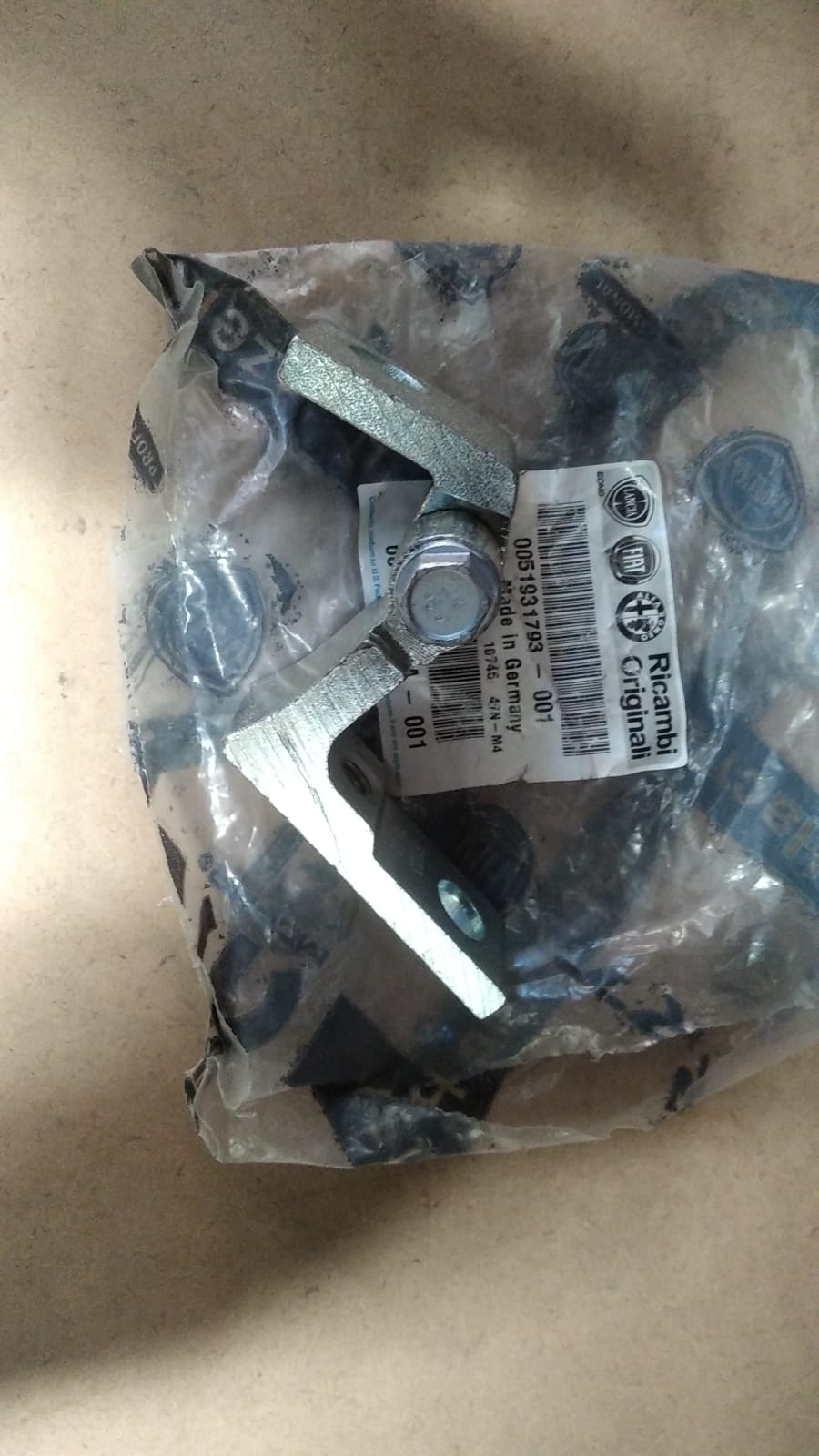 Kapı Menteşesi Üst Sağ Linea-Grande Punto