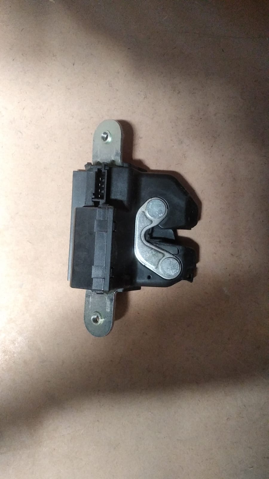 Bagaj Kilidi Egea Sedan Motorlu