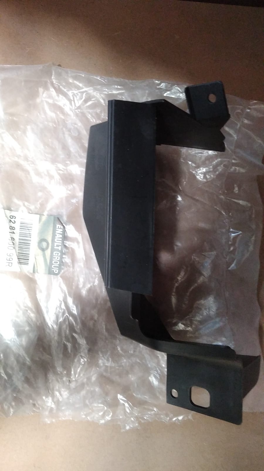 Renault Clıo 2012> Ön Tampon Sağ Hava Yönlendiri