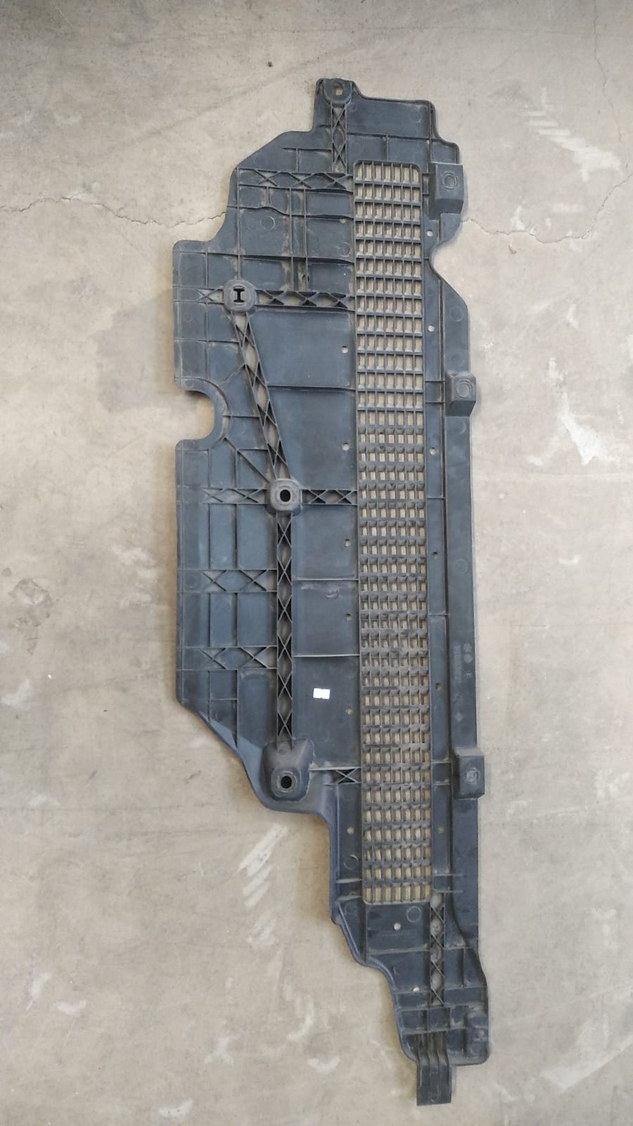 CLIO IV 4 SAĞ ALT MUHAFAZA