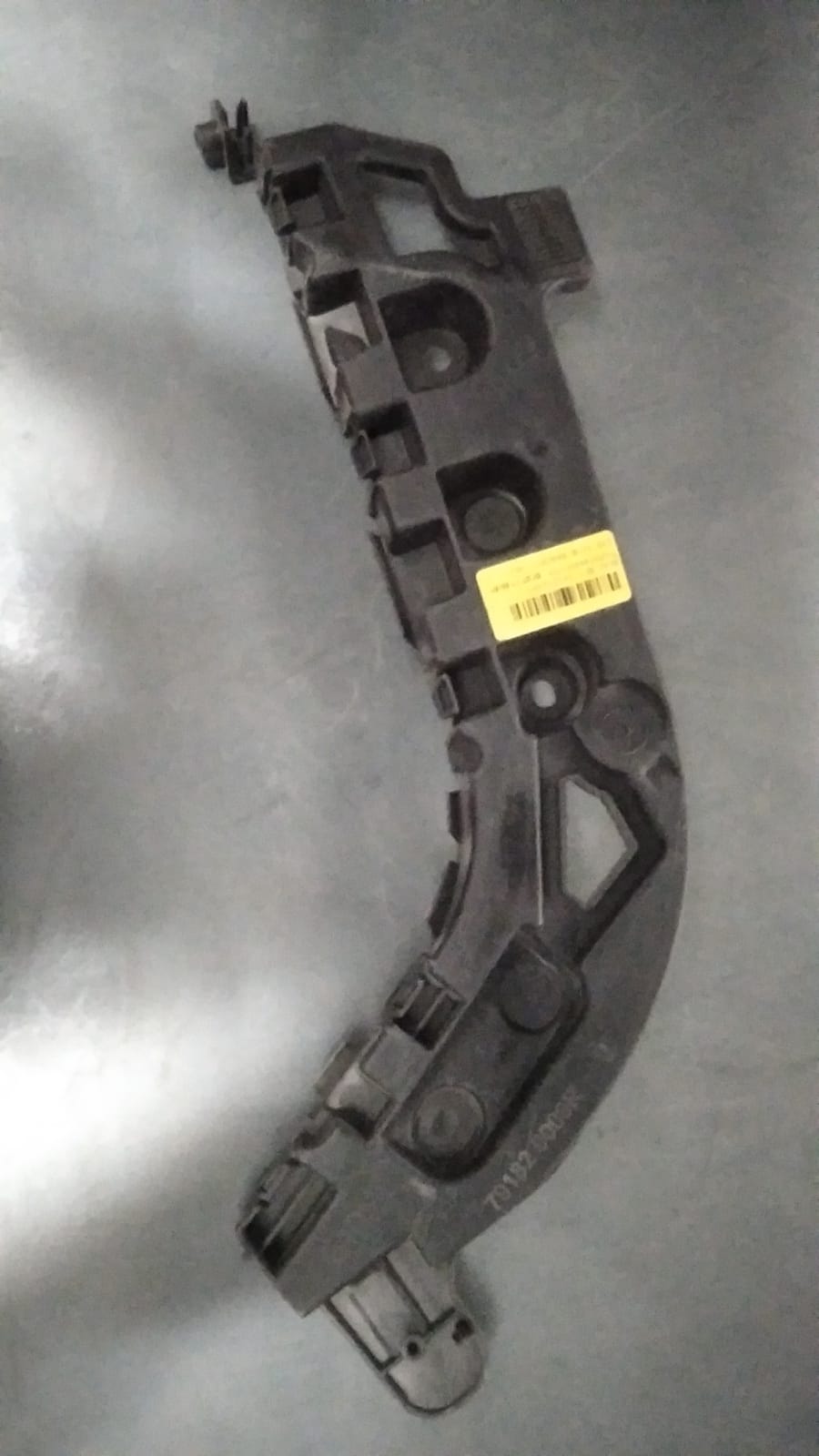 RENAULT FLUENCE SAĞ ARKA TAMPON BRAKETİ