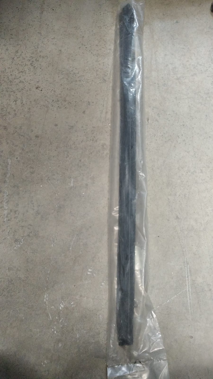 Clio 5-V Sol Ön Kapı Bandı Çıtası 2020->