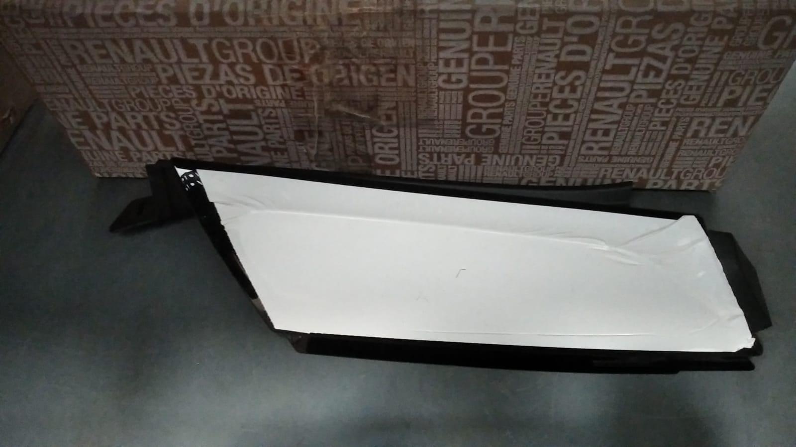 Renault Clio 4 Sw Arka Cam Sag Deflektör