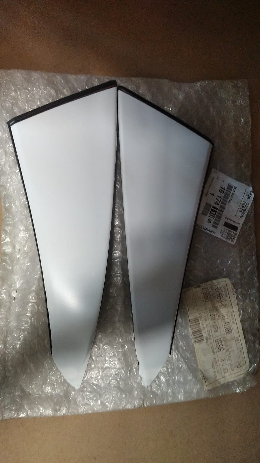 Bagaj Kapak Üst Bakalıt