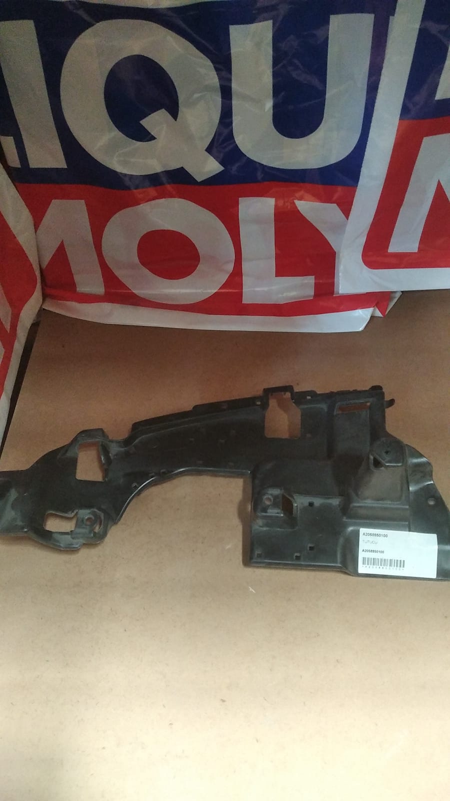 MERCEDES W205 ARKA TAMPON BRAKETİ SOL 13- ·