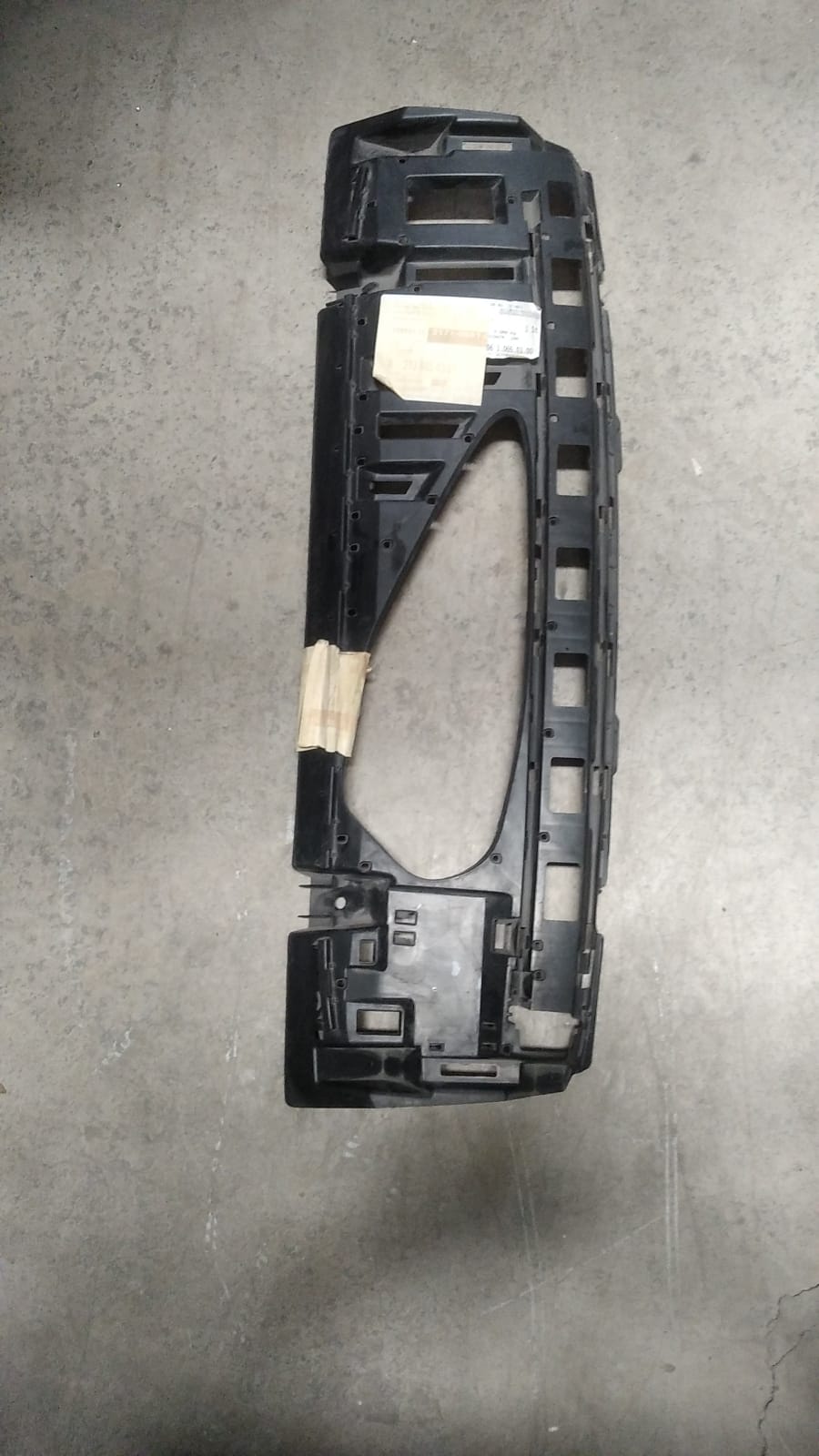 MERCEDES E SERİSİ W213 ARKA DİFÜZÖR BRAKETİ